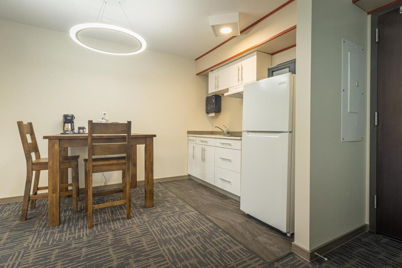 Quality Inn Sunshine Suites Terrace Extérieur photo