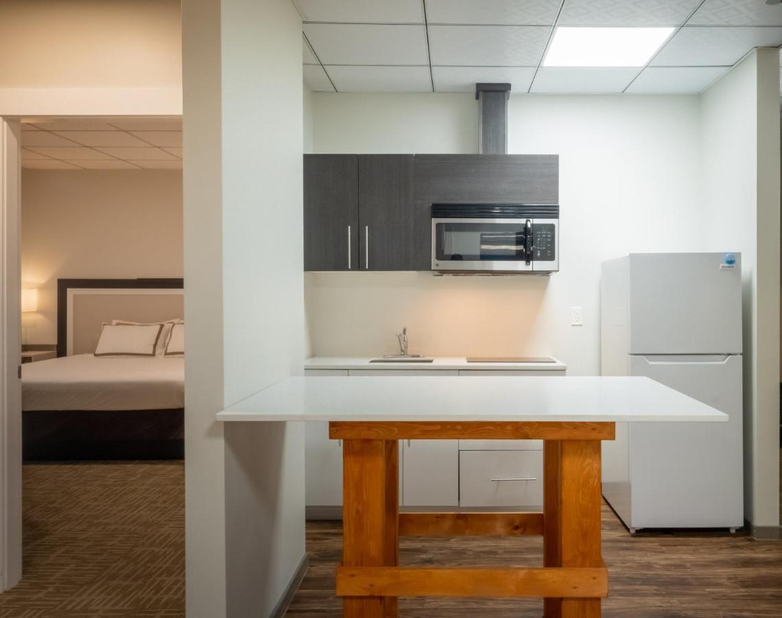 Quality Inn Sunshine Suites Terrace Extérieur photo