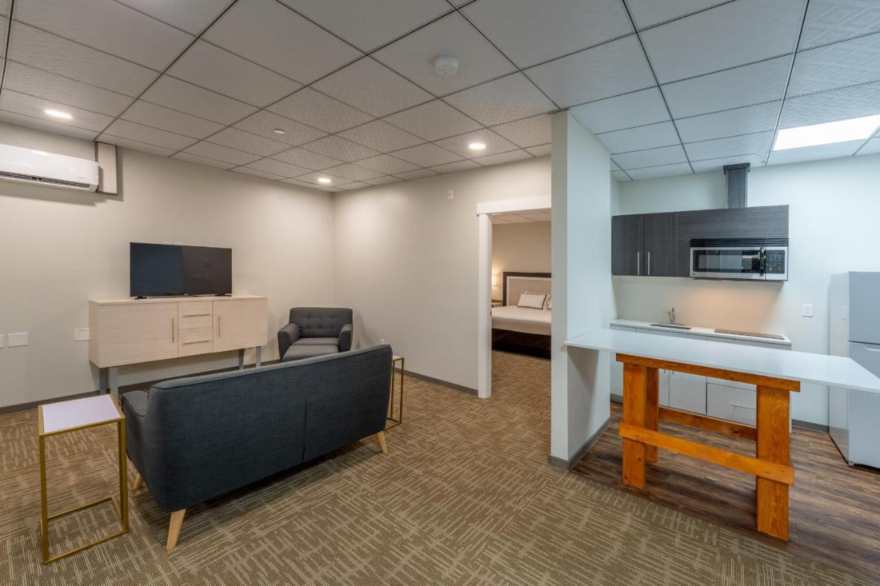 Quality Inn Sunshine Suites Terrace Extérieur photo