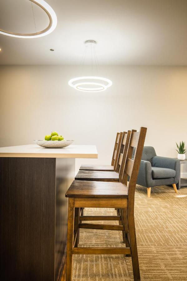 Quality Inn Sunshine Suites Terrace Extérieur photo