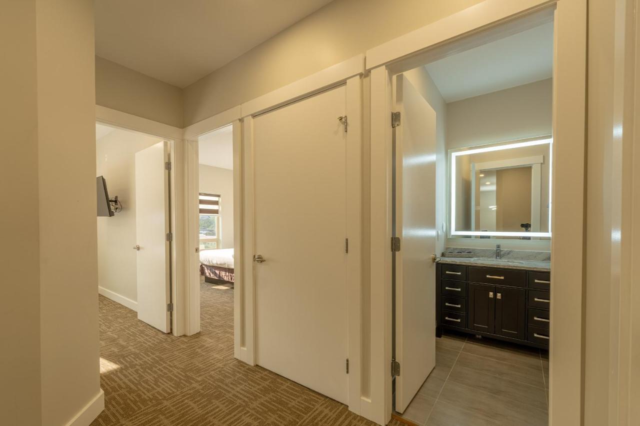 Quality Inn Sunshine Suites Terrace Extérieur photo