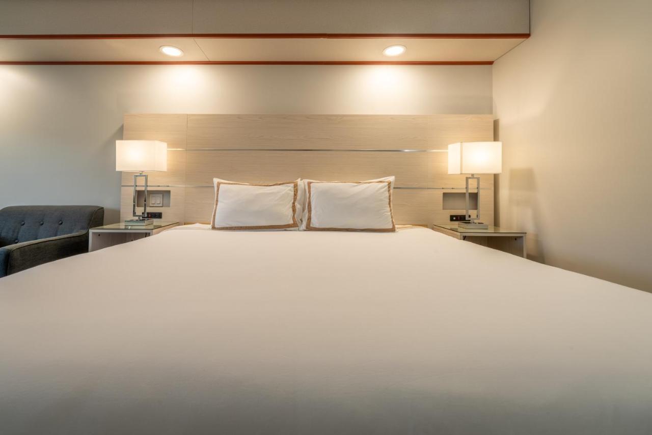 Quality Inn Sunshine Suites Terrace Extérieur photo