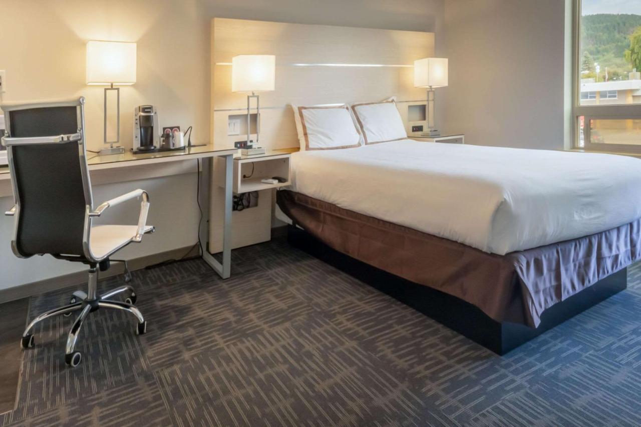 Quality Inn Sunshine Suites Terrace Extérieur photo