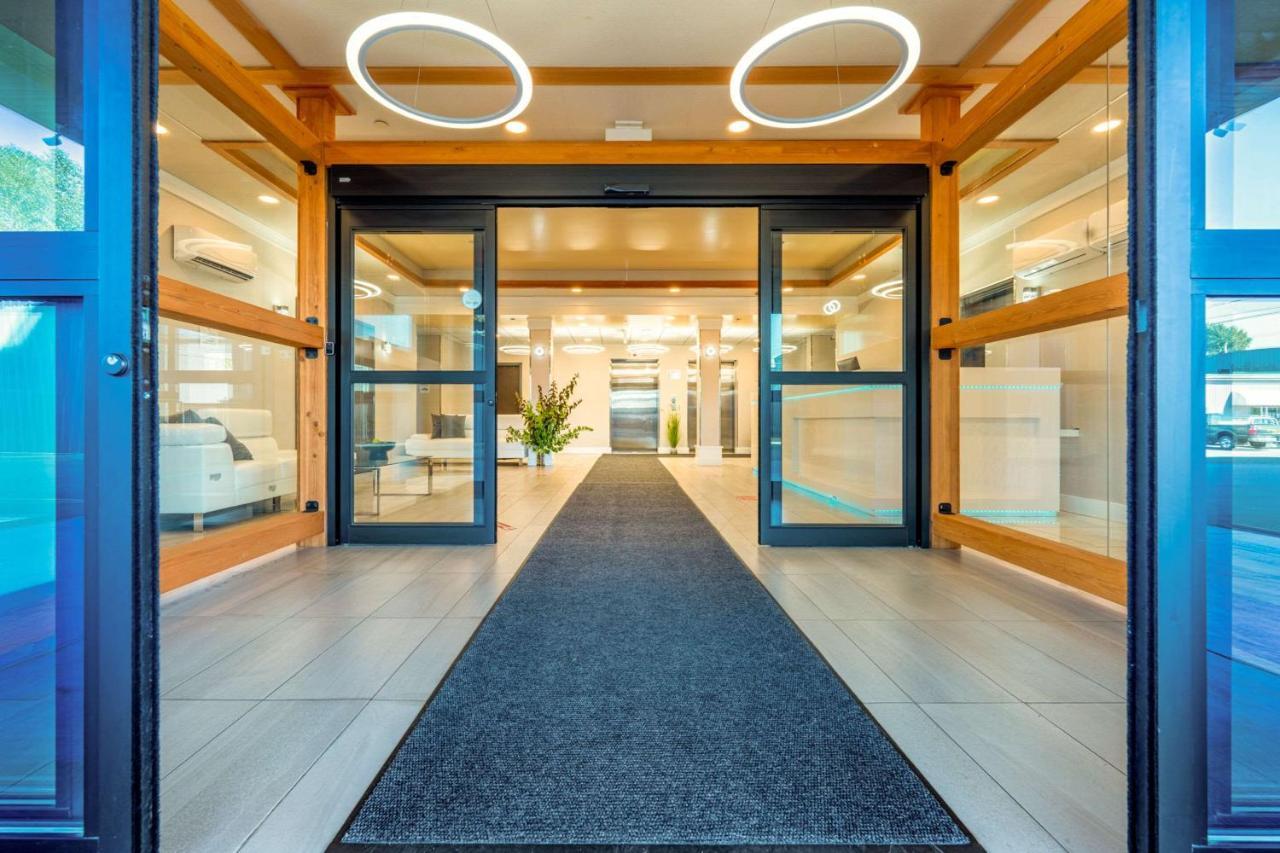 Quality Inn Sunshine Suites Terrace Extérieur photo