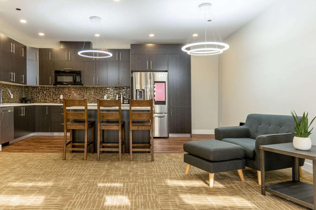 Quality Inn Sunshine Suites Terrace Extérieur photo