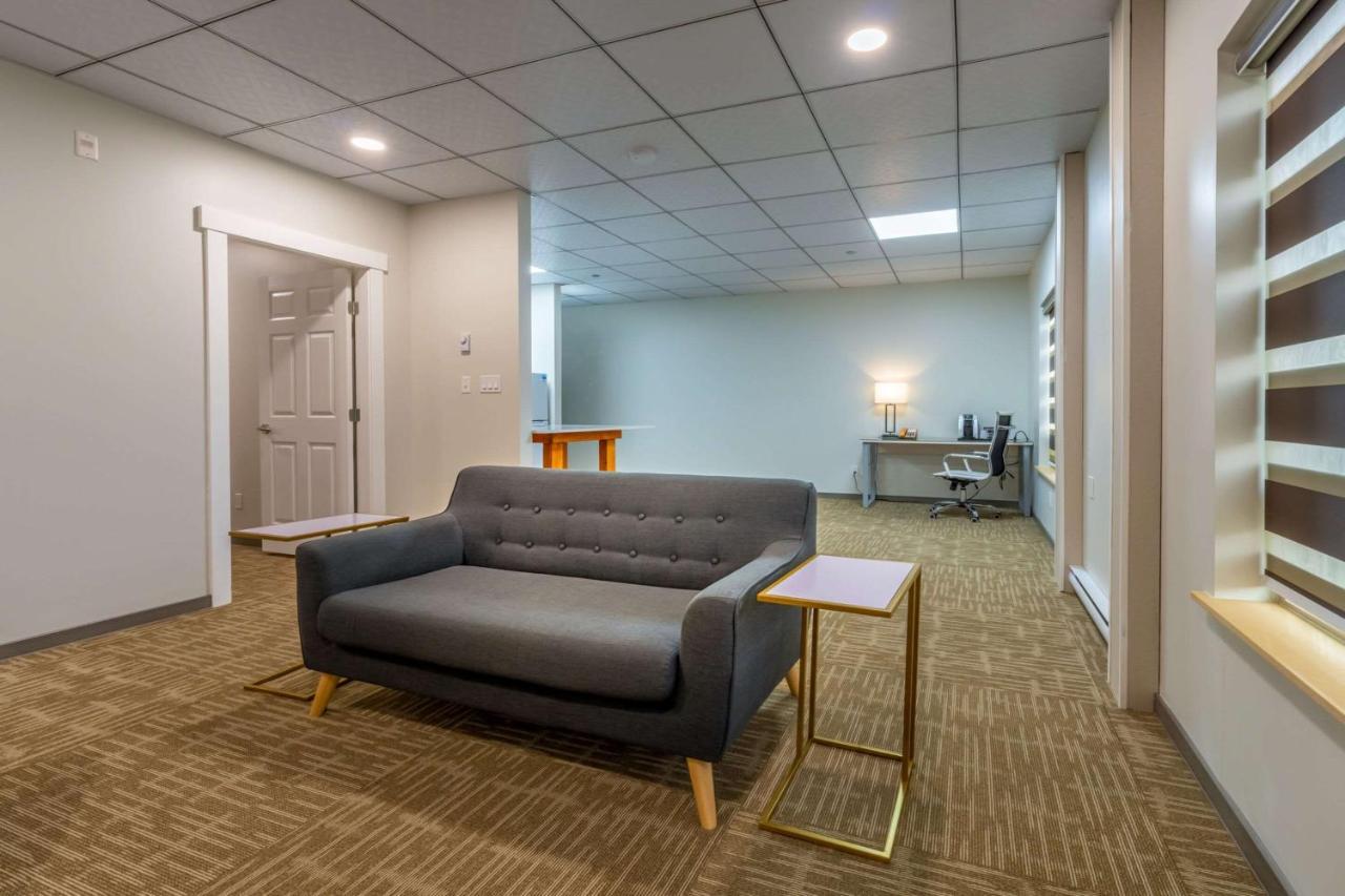 Quality Inn Sunshine Suites Terrace Extérieur photo
